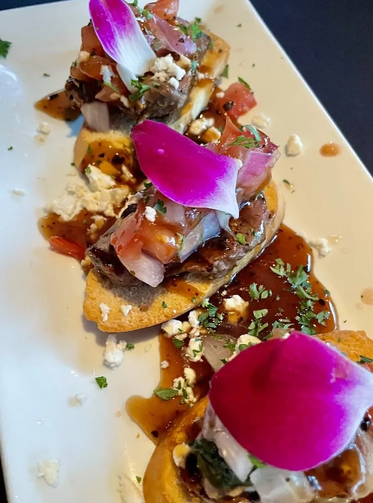 Filet Mignon Bruschetta
